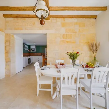 De Caractère Au Centre De Emilion Saint-Émilion