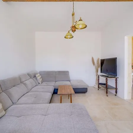 De Caractere Au Centre De Emilion Вилла