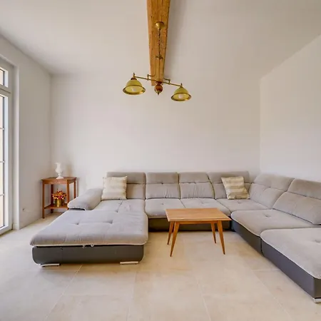 Вилла De Caractere Au Centre De Emilion Сент-Эмильон