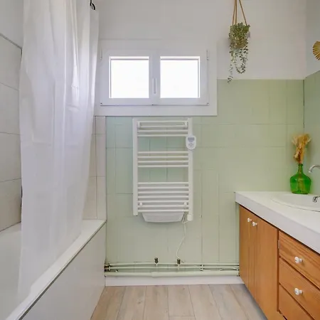 De Caractere Au Centre De Emilion * Сент-Эмильон